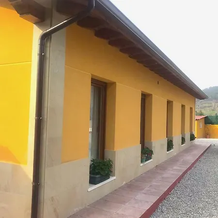 Chalet Los Nogales * Villafufre